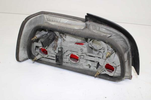 FEU ARRIERE DROIT BMW SERIE 3 E36 COUPE / CABRIOLET ( ORANGE ) - Vue 2